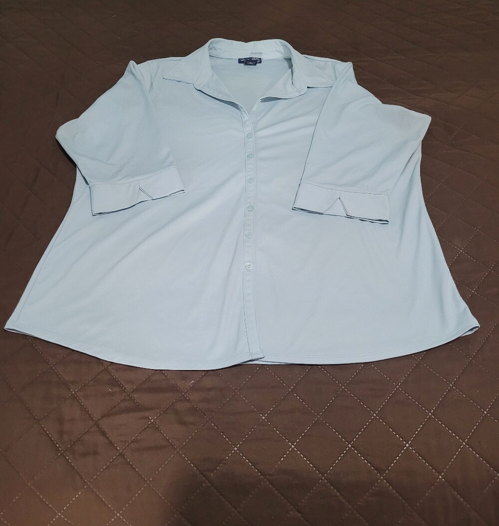 Venezia Jeans Co. Light Blue 3/4 Sleeve Button Front Blouse Top Plus Size